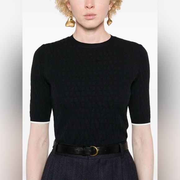 Valentino Garavani
Toile Iconographe Stretched Viscose Sweater Size S - Picture 5 of 7